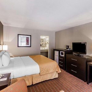 Queen Room Mobility accessible